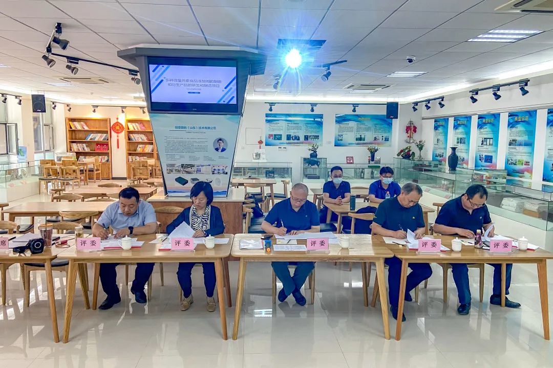 Creating youthful power - Jinan University Student Entrepreneurship Incubation Center held a roadshow review for start-ups (projects)